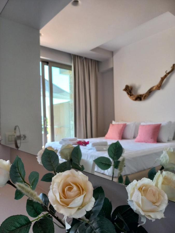 Core Luxury Suites (Adults Only) Skiathos-stad Buitenkant foto